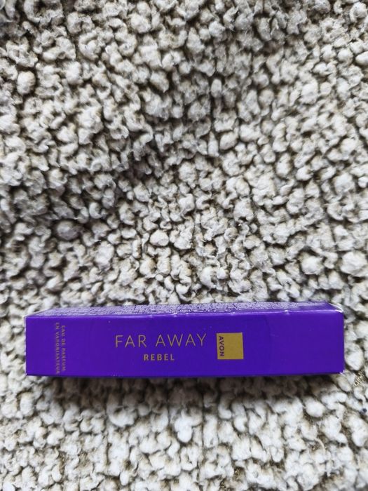 AVON FAR AWAY REBEL Perfumetka - 10 ml