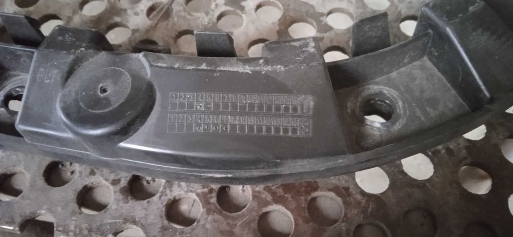 Кронштейн заднего бампера Шкода супер б 3.