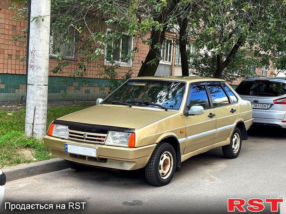 Автомобиль Ваз 21099