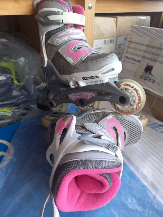 Rollerblade різні розміри та кольори ролики