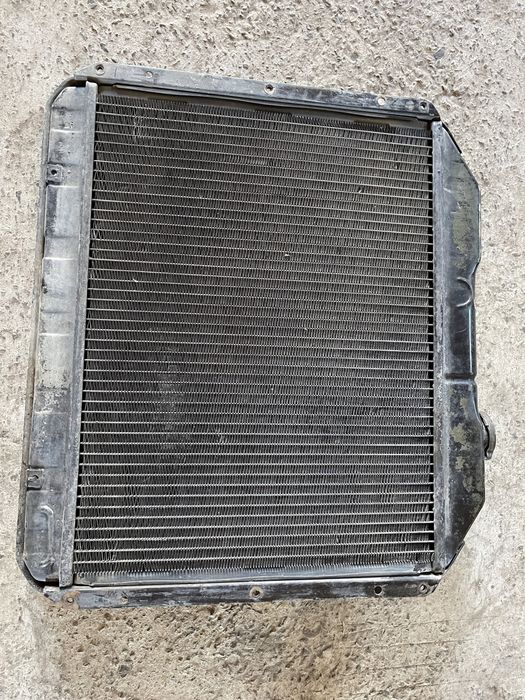 Радиатор зил 130.131,латунно-медный состояние нового!!