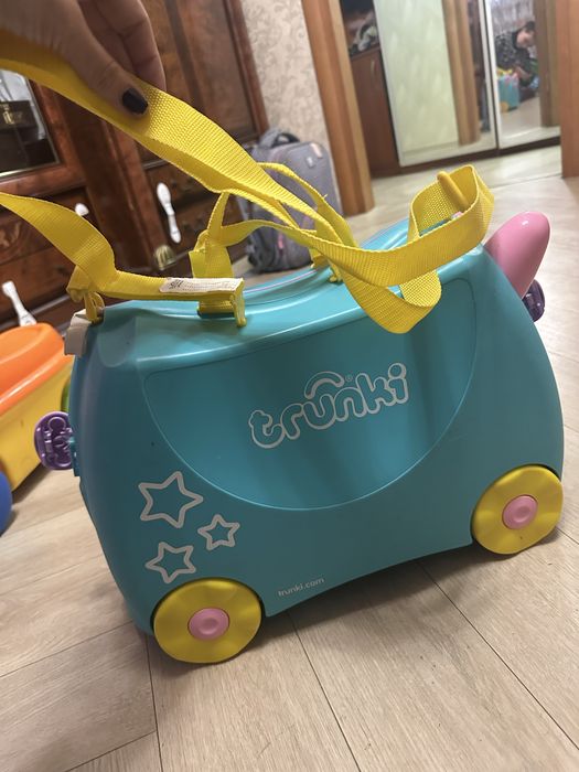 Чемодан на колесах Trunki