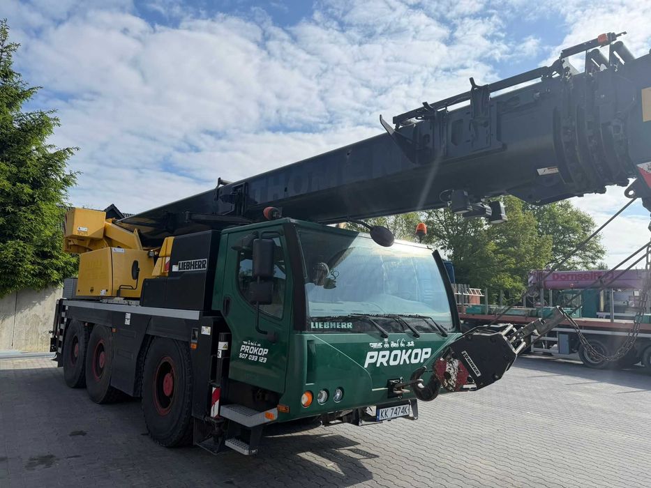 LIEBHERR LTM 1050