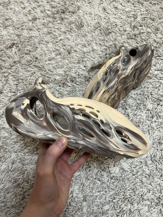 Тапочки Adidas Yeezy Foam Runner MX Cream Clay - GX8774