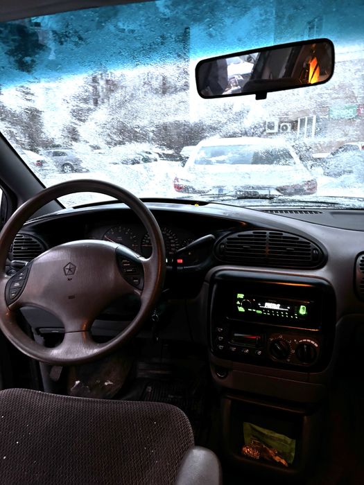 Dodge grand caravan 3.3 газ/бенз автомат