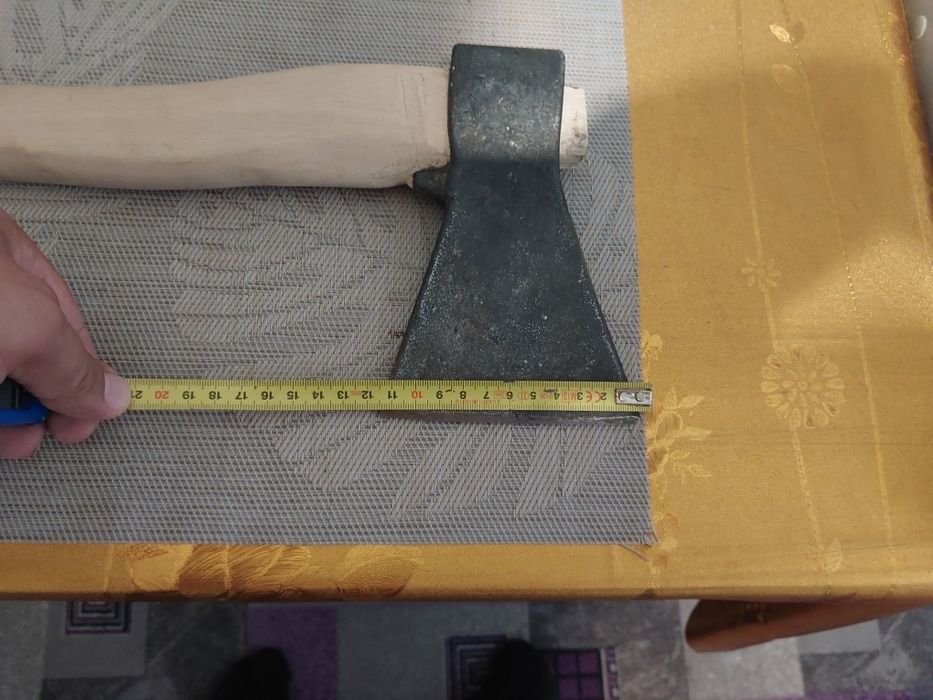 Топор новий.(сокира)