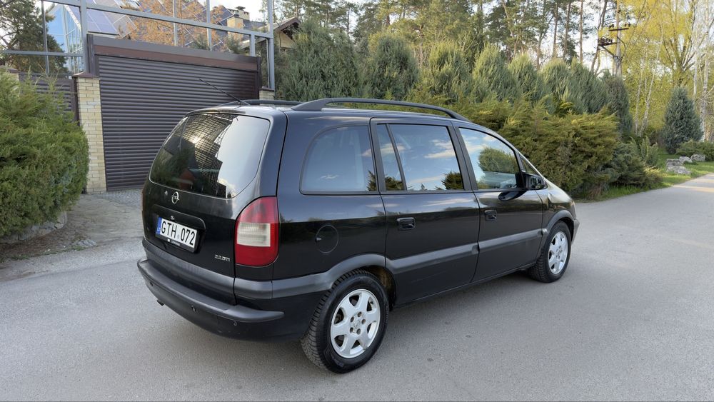 Opel Zafira 2.2 Турбодизель