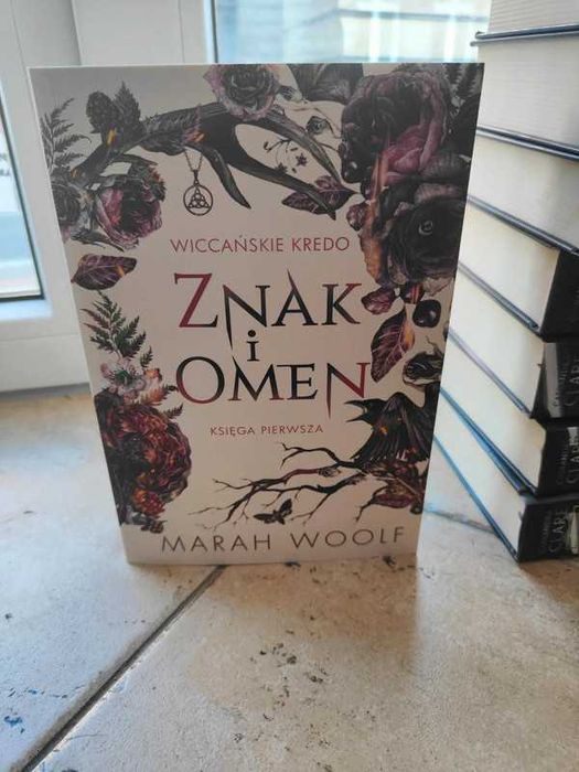 Znak i Omen - Marah Woolf