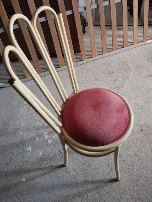Cadeira de Quarto Antiga.