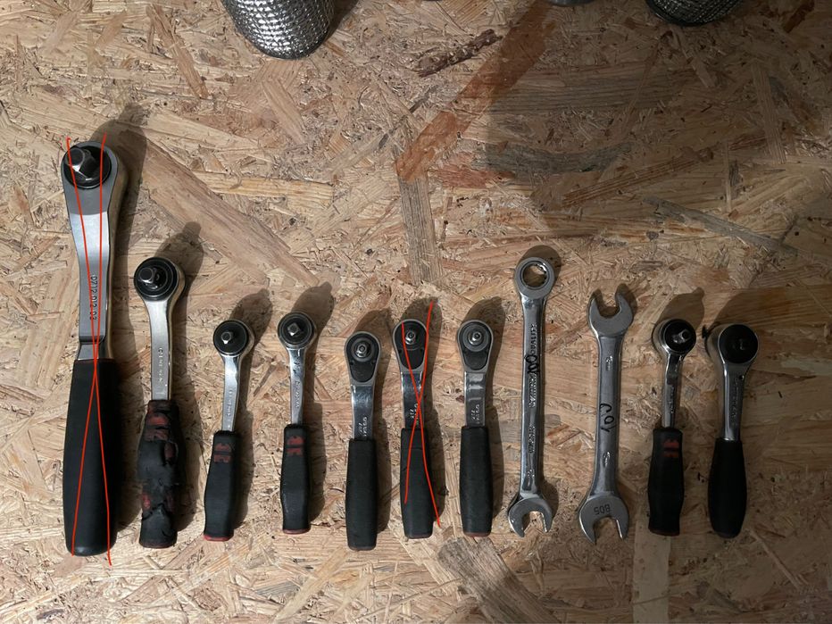 Тріскачки Wurth , рожковий ключ, викрутки , степлер