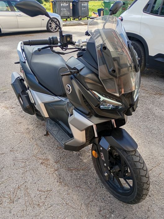 Voge SRV ADV 125