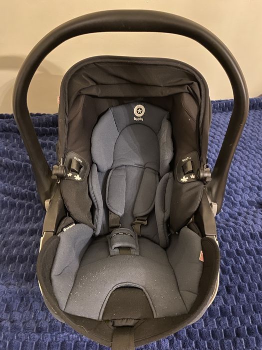 Kiddy Evoluna i-Size Plus z bazą Isofix Base