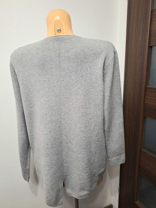 40-42 Swetr bluzka szara serca  sprężysty