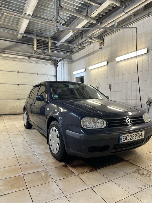 Volkswagen Golf 4