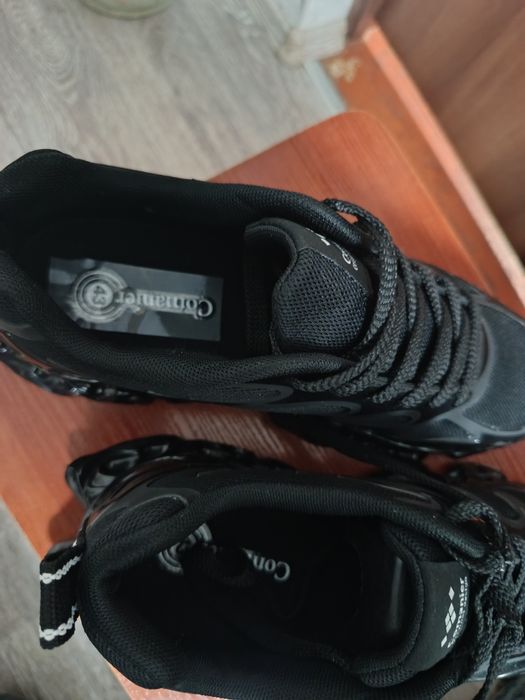 Кросівки чоловічі нові 42  розмір