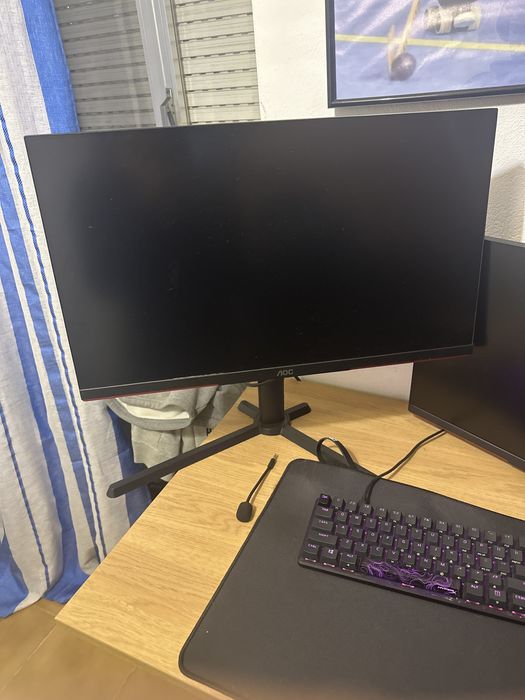 Monitor AOC 240hz
