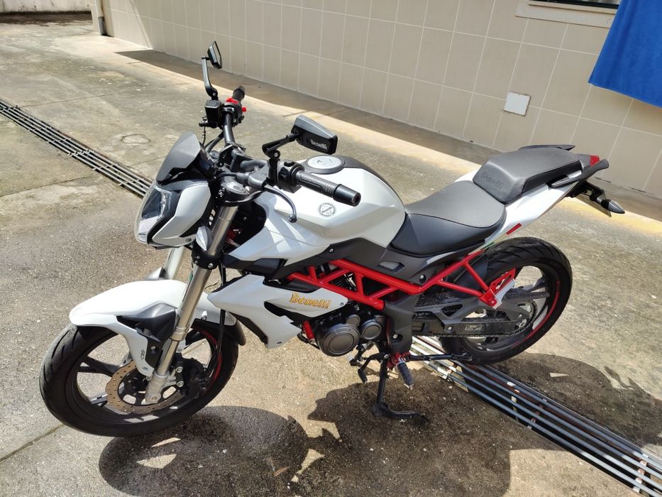 Mota Benelli BN 125