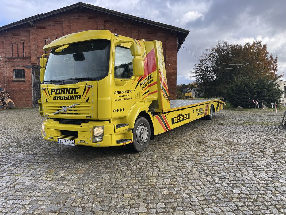 Transport pompc drogowa holowanie