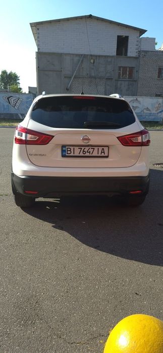 Nissan Qashqai. .