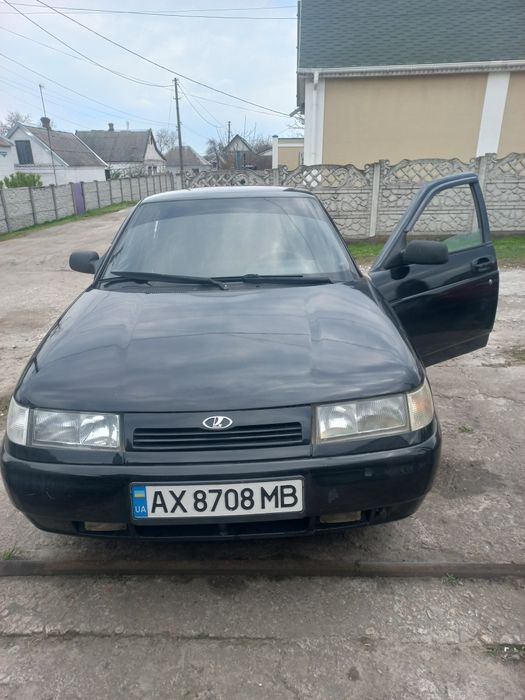 Машина ВАЗ 2112!