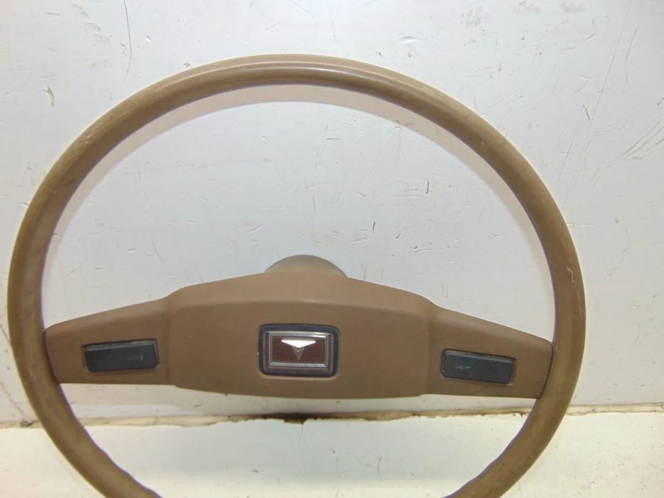 Toyota Hiace LH20 volante " usado em bom estado