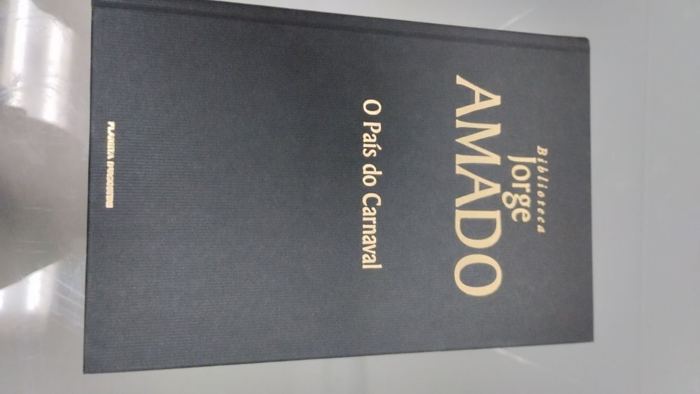 5 livros do escritor Jorge Amado em muito bom estado