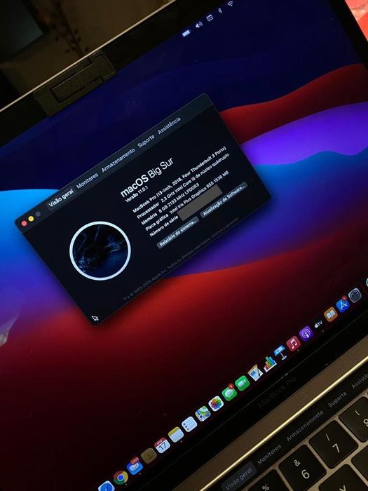 MacBook Pro 13’. TouchBar64862015301889123