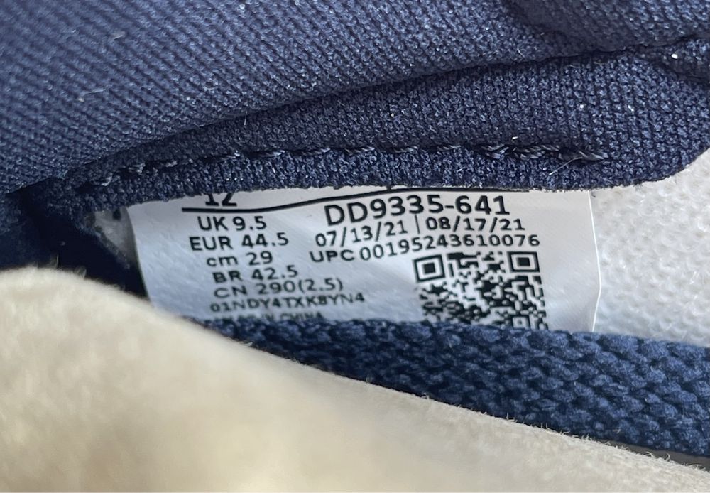 Buty Nike Air Jordan 1 Retro High OG Atmosphere rozm. 44,5