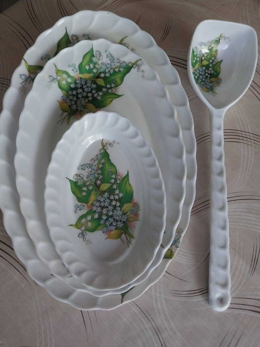 Набір піднос, блюдо для канапок, тарілки 4 предмети Туреччина