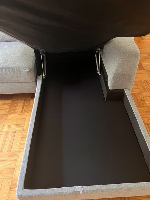 Sofá de 3 lugares com chaise longue cinzento da Conforama - URGENTE