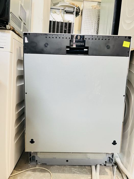 Посудомийна машина Siemens SL63HX60CE