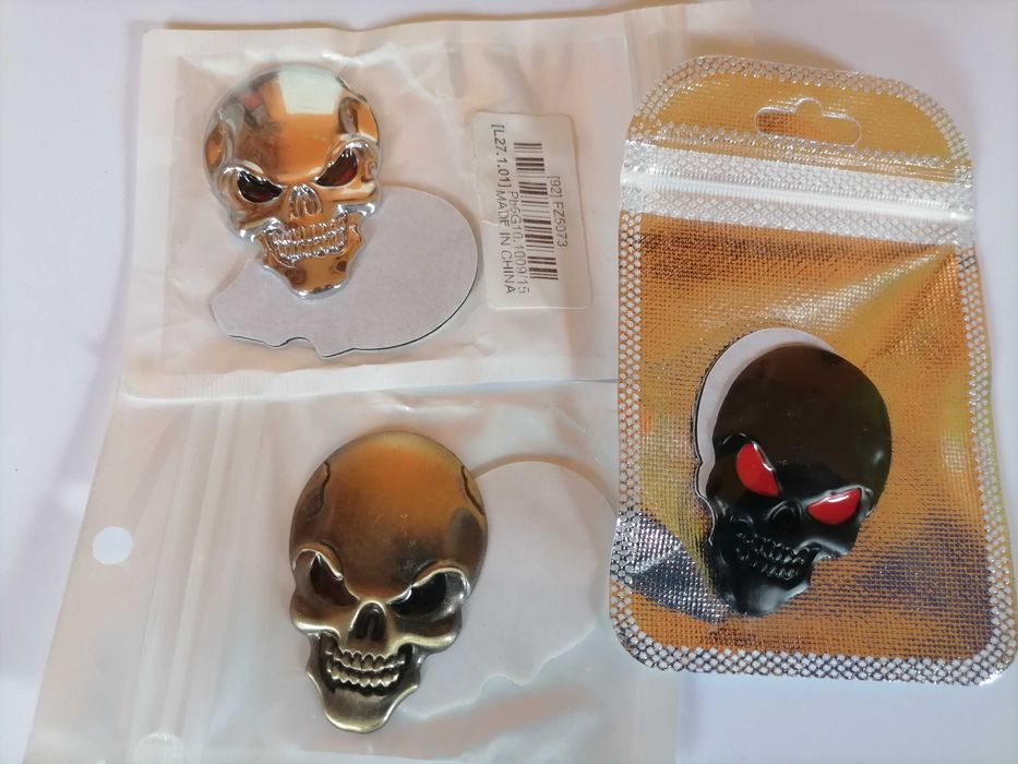 Emblematy ,metalowe naklejki Czacha chrom 3 D