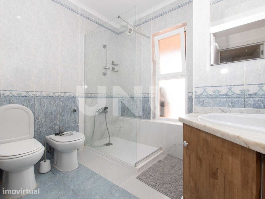 Apartamento T2 com terraço, em Santa Sofia, Vila Franca de Xira!