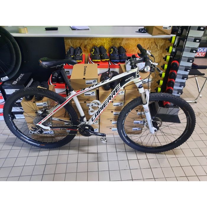 Lapierre 27.5 bem equipada