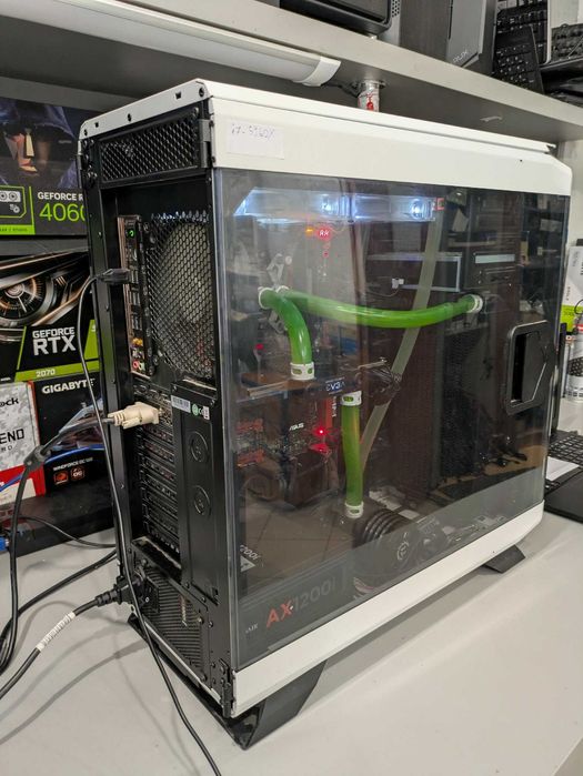 Komputer stacjonarny i7 / GTX 980 Ti / 16 GB RAM / Chłodzenie wodne