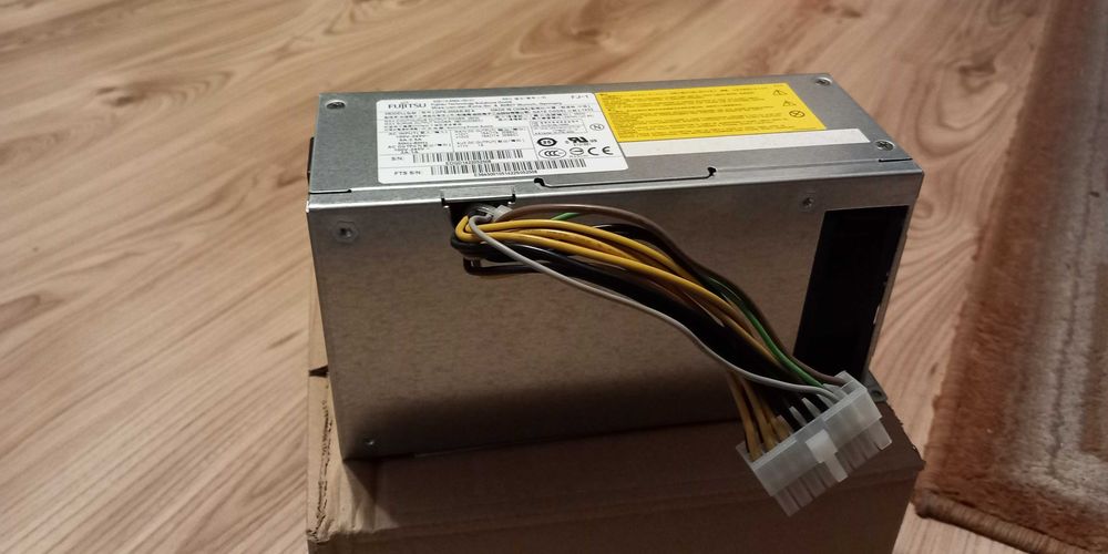 Zasilacz Fujitsu DPS-250AB-82A 250W – sprawny