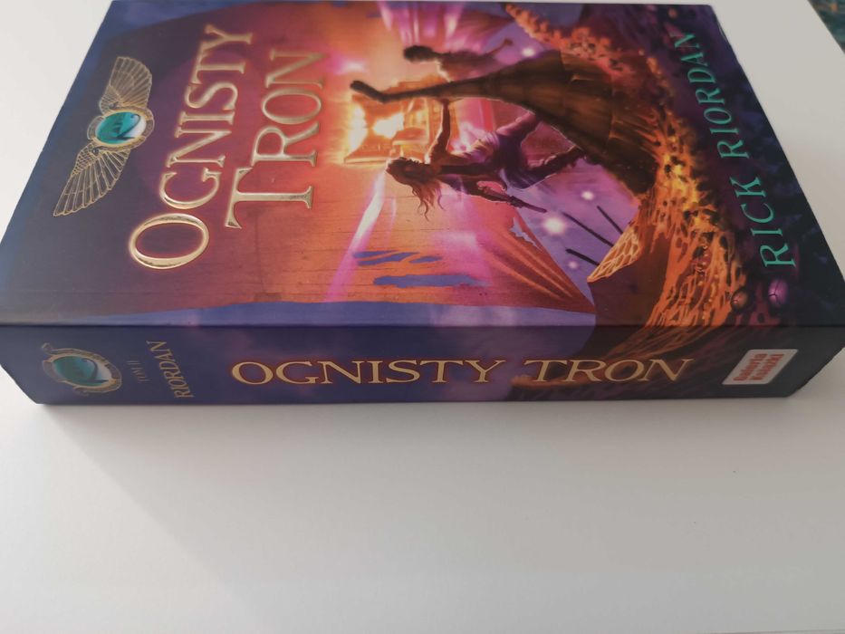 "Ognisty tron" - Kroniki Rodu Kane tom 2 - Rick Riordan