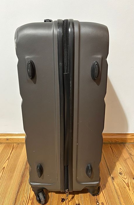 Walizka podróżna BAGIA - 65x42x28 cm