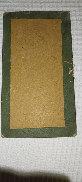 Quadros antigos de crianças com mais de 100 anos