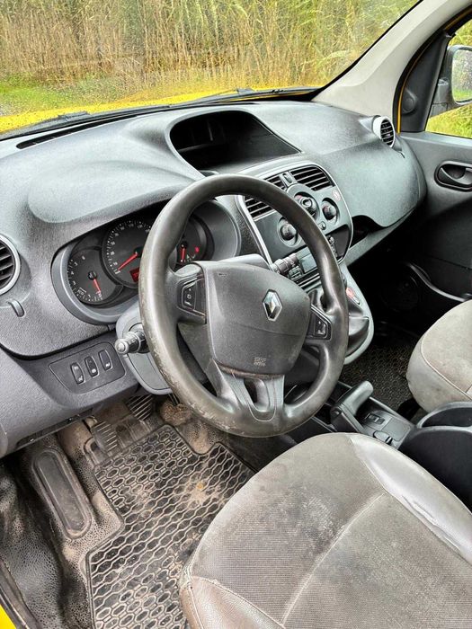 Samochód marki Renault Kangoo