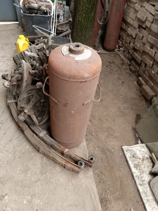 Продам газовые баллоны