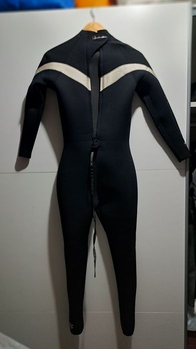 Fato - Roupa para mergulho XL e M