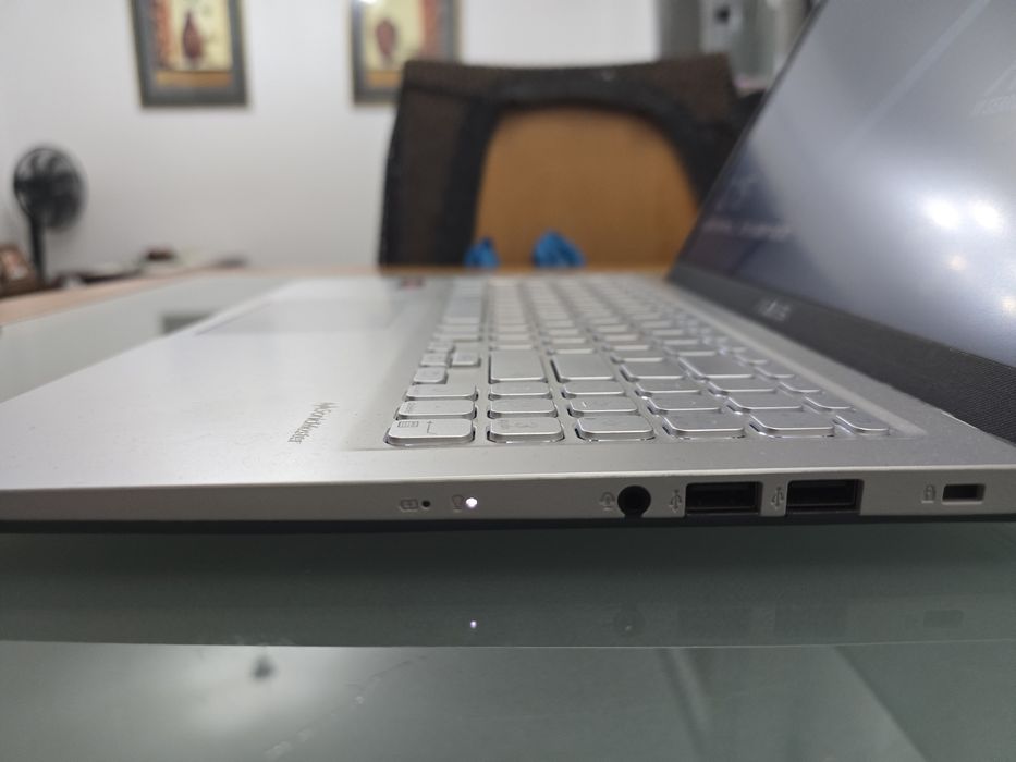 Asus M515-DA Ryzen 5 3500U 8GB RAM Full HD