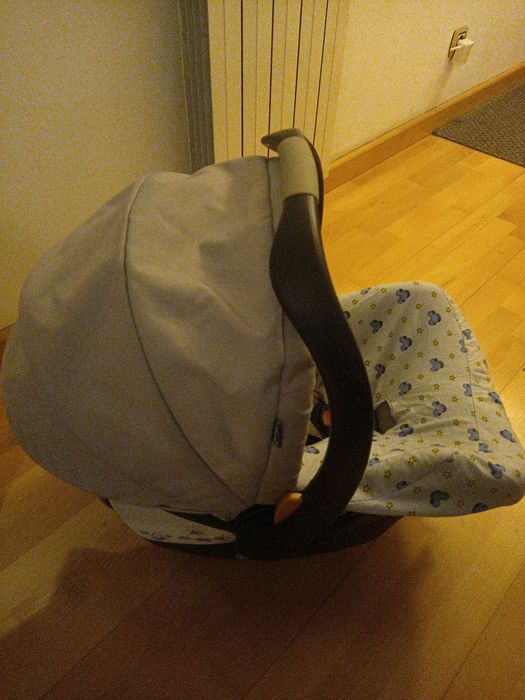 Ovo Chicco keyfit com base Semi -Novo