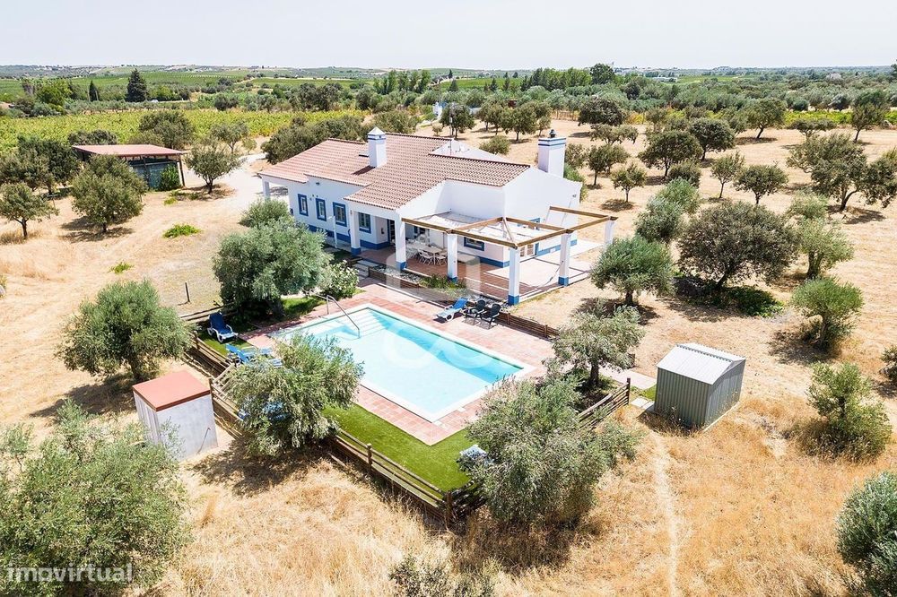 Quinta de 1,29 ha c/ Moradia T4 e Piscina | Reguengos de Monsaraz, Évo