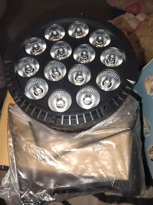 Nowa lampa stroboskop 14 led