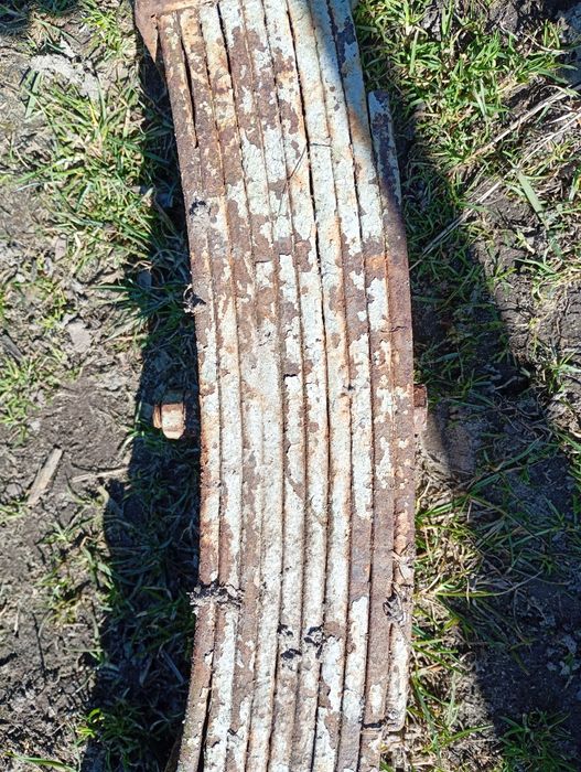 Resory przyczepy rolniczej