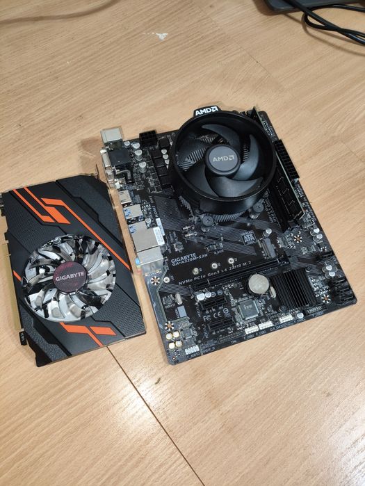 Ігровий комплект AM4 / AMD Ryzen 3 1300 / Gigabyte  GA-A320M-S2H / RAM DDR4 8gb. / GeForce GT1030 2Gb GDDR5