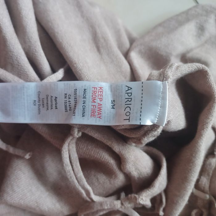 Sweter firmy APRICOT z frędzlami nowy M
