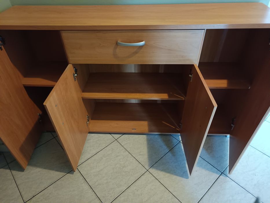 Pojemna komoda jasny brąz